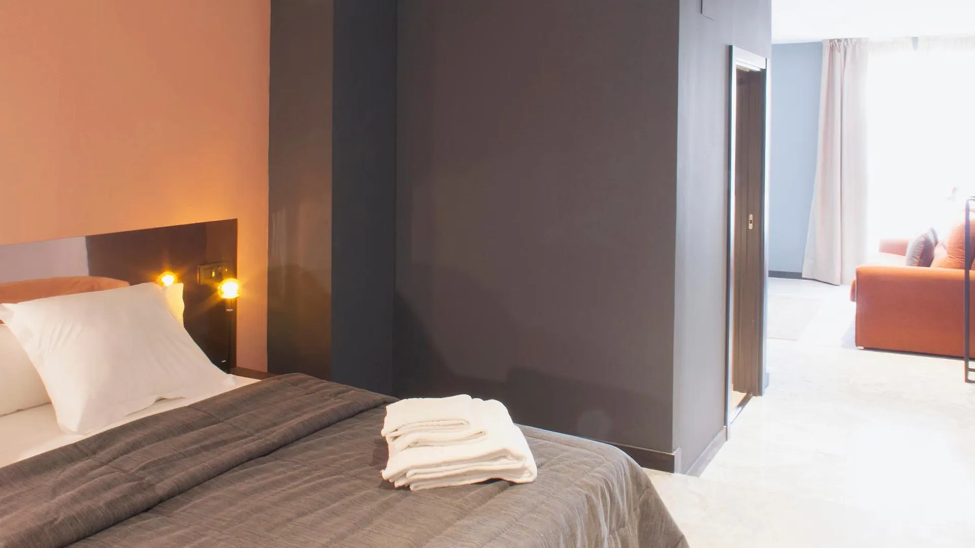 Apartamentos NONO by Charming Stay Málaga 0*,