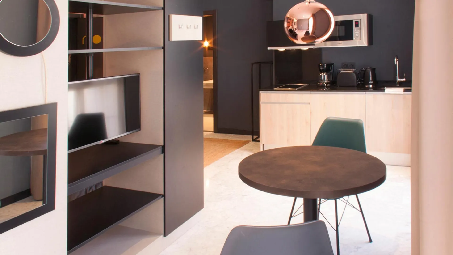 Apartamentos NONO by Charming Stay Málaga